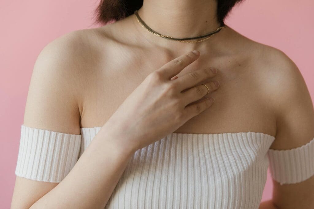 香榭柔滴隆乳與珍珠波、曼陀水滴差在哪?材質全面比較 - 玩美女王 香榭柔滴隆乳與珍珠波、曼陀水滴差在哪?材質全面比較